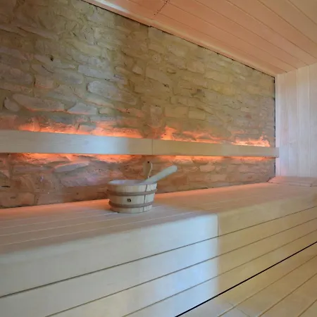 Luxury With Swimming Pool And Sauna *