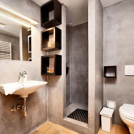 Luxury With Swimming Pool And Sauna