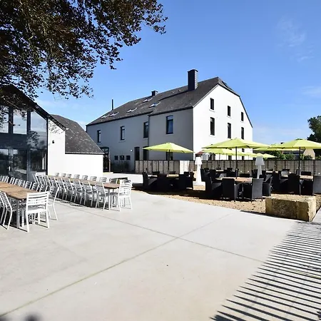 Group Retreat With Holiday home