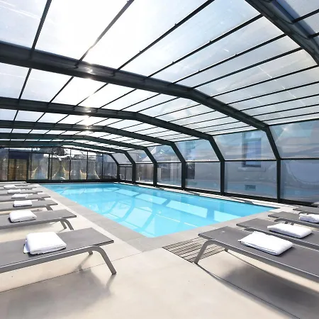 Luxury With Swimming Pool And Sauna Holiday home